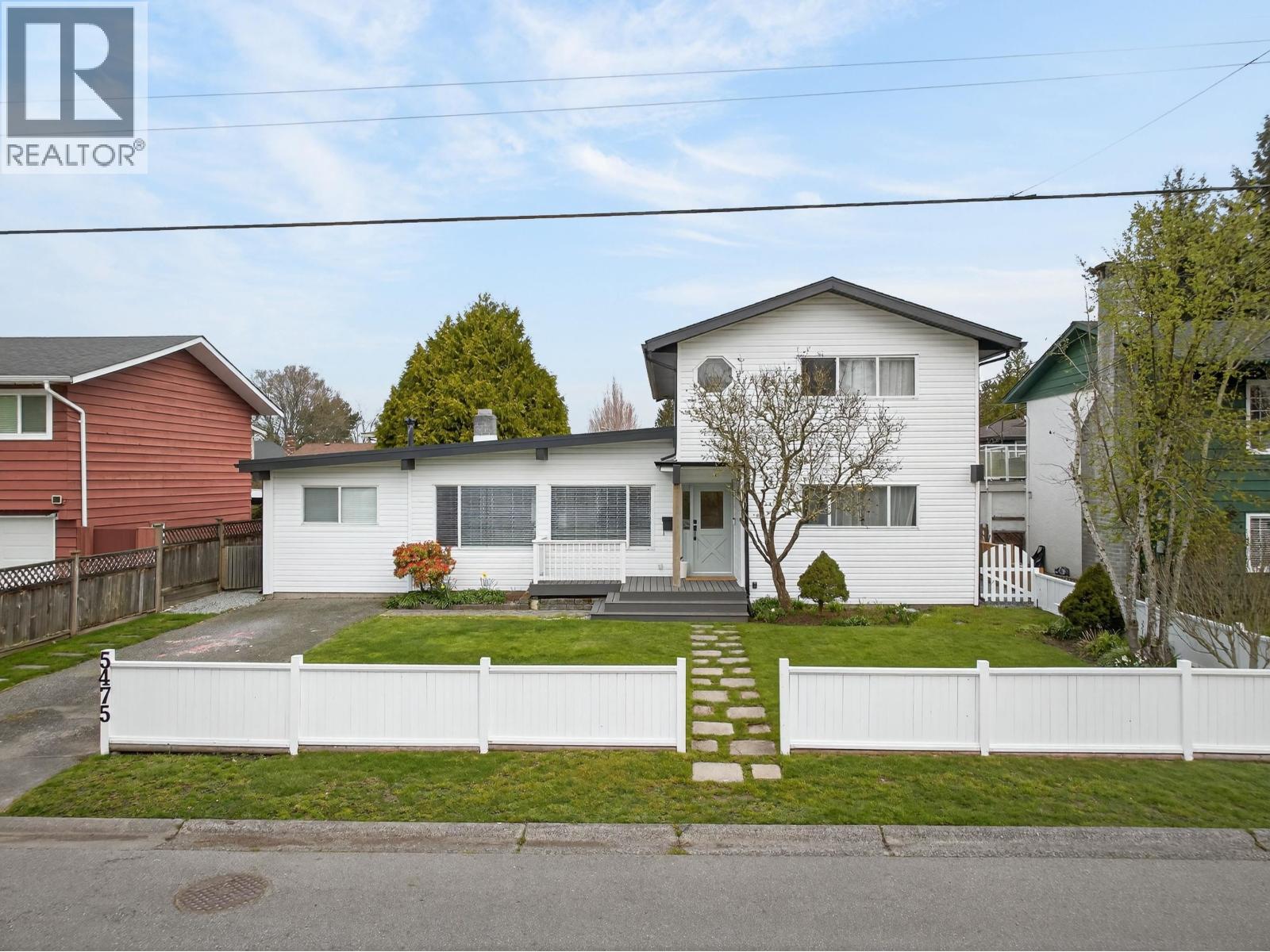 5475 45 AVENUE, Delta, British Columbia