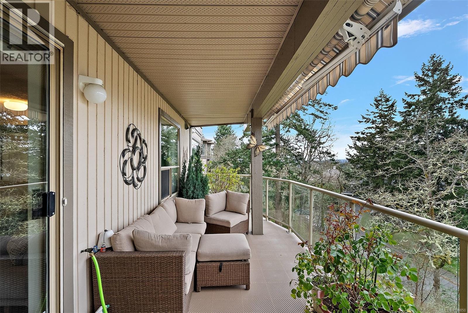 13 4300 Stoneywood Lane, Saanich, British Columbia  V8X 5A5 - Photo 30 - 1030850