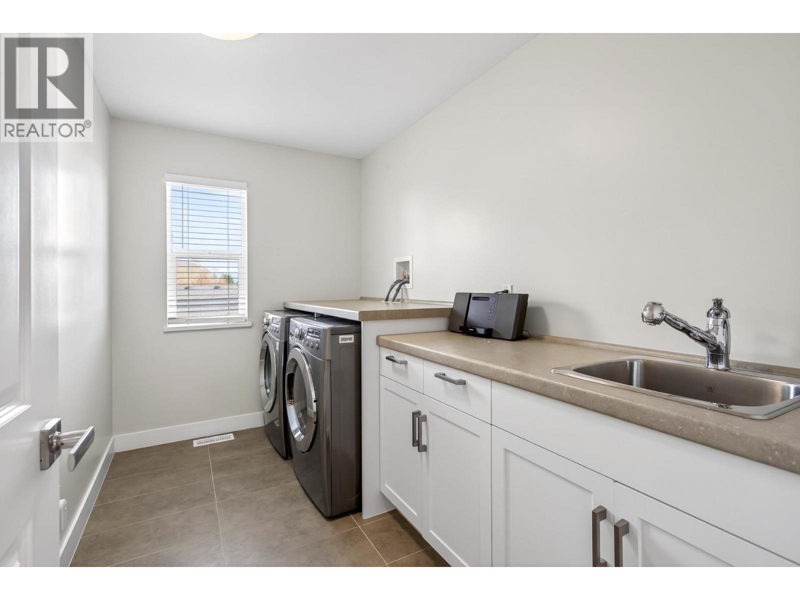 1280 Citadel Drive, Port Coquitlam, British Columbia  V3C 5X4 - Photo 33 - R3107177