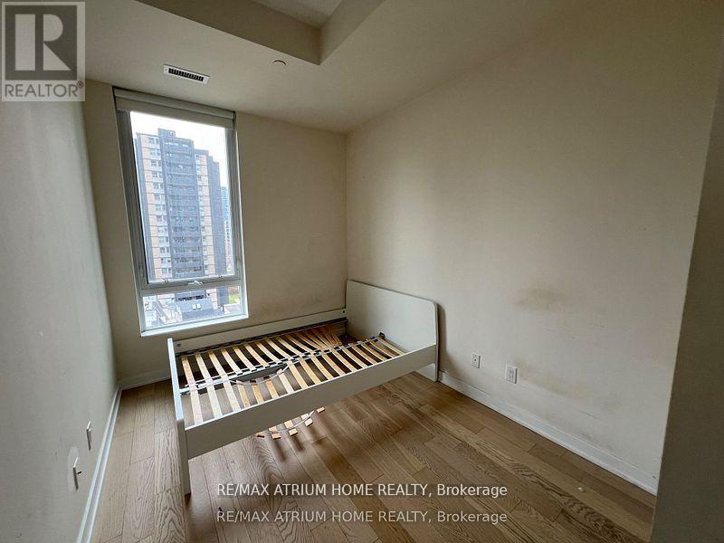 805 - 17 Dundonald Street, Toronto, Ontario  M4Y 0E4 - Photo 4 - C12968602