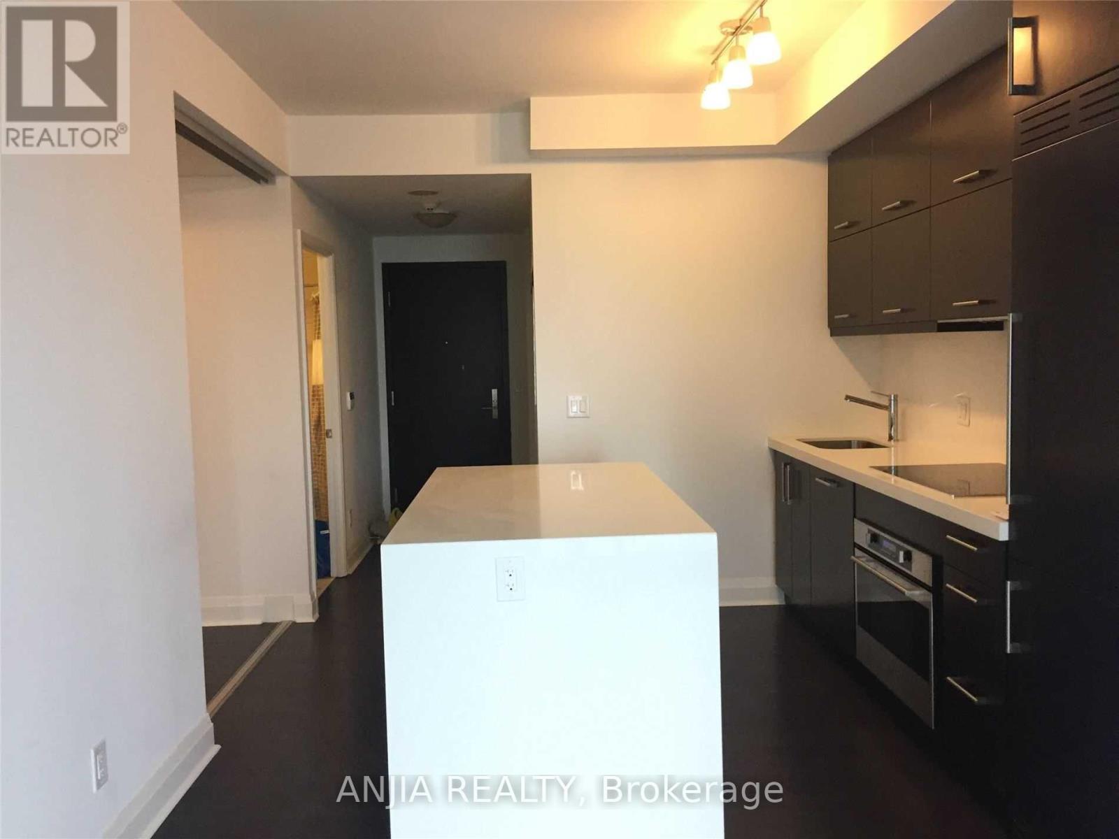 2009 - 1080 Bay Street, Toronto, Ontario  M5S 0A6 - Photo 2 - C12968612