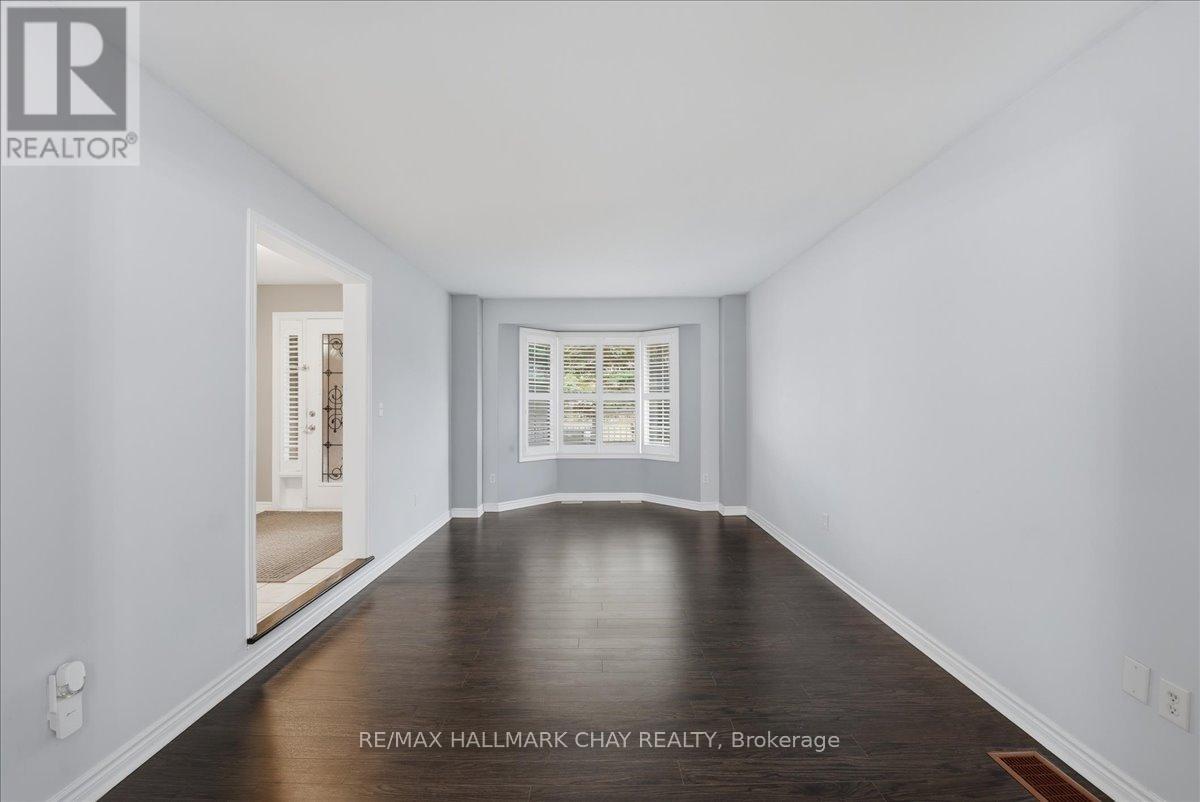 102 Esther Drive, Barrie, Ontario  L4N 0V8 - Photo 18 - S12968614