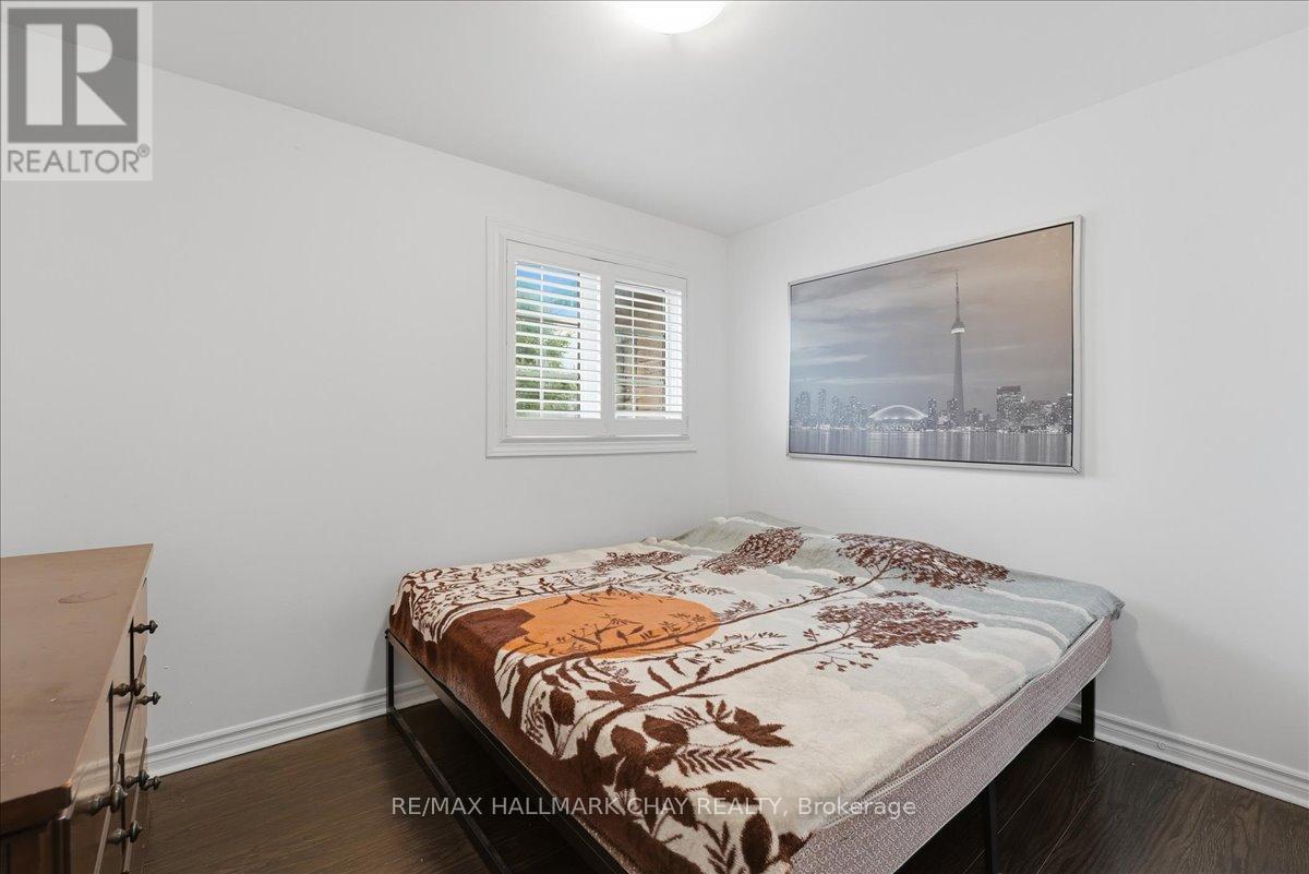 102 Esther Drive, Barrie, Ontario  L4N 0V8 - Photo 22 - S12968614