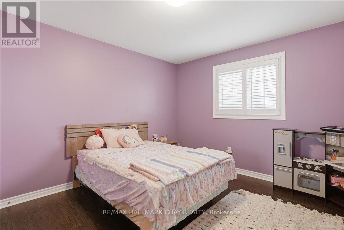 102 Esther Drive, Barrie, Ontario  L4N 0V8 - Photo 23 - S12968614