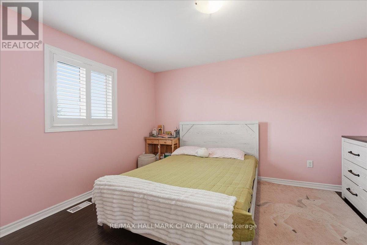 102 Esther Drive, Barrie, Ontario  L4N 0V8 - Photo 24 - S12968614