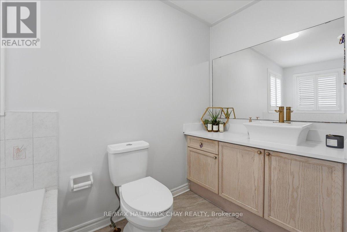 102 Esther Drive, Barrie, Ontario  L4N 0V8 - Photo 27 - S12968614