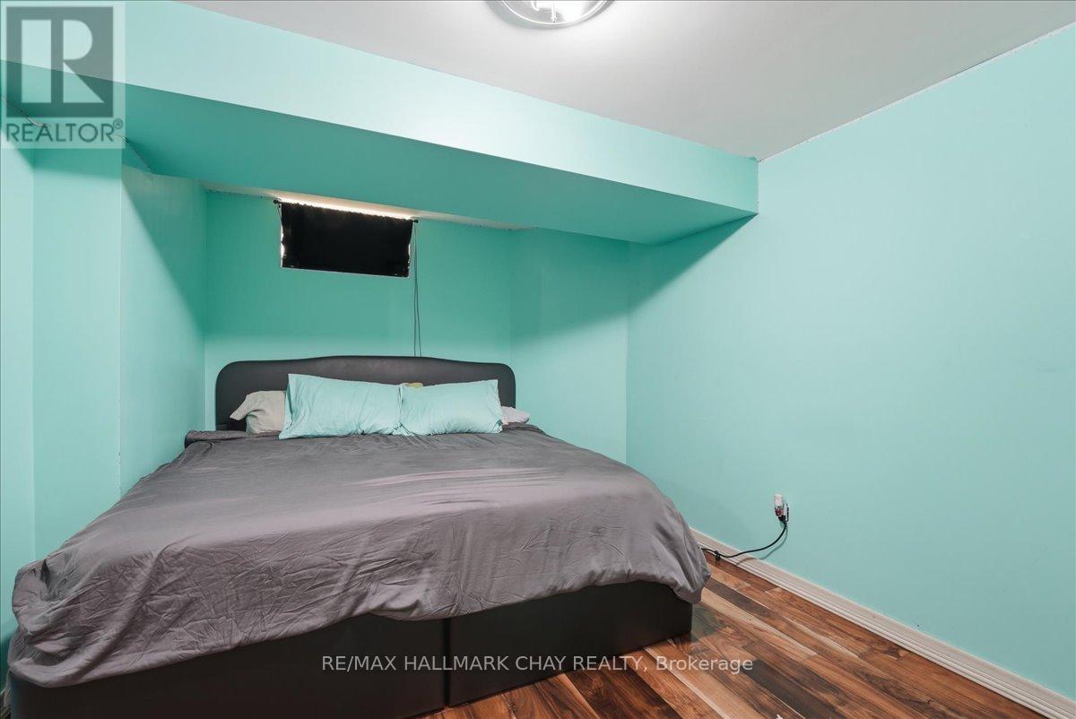 102 Esther Drive, Barrie, Ontario  L4N 0V8 - Photo 35 - S12968614