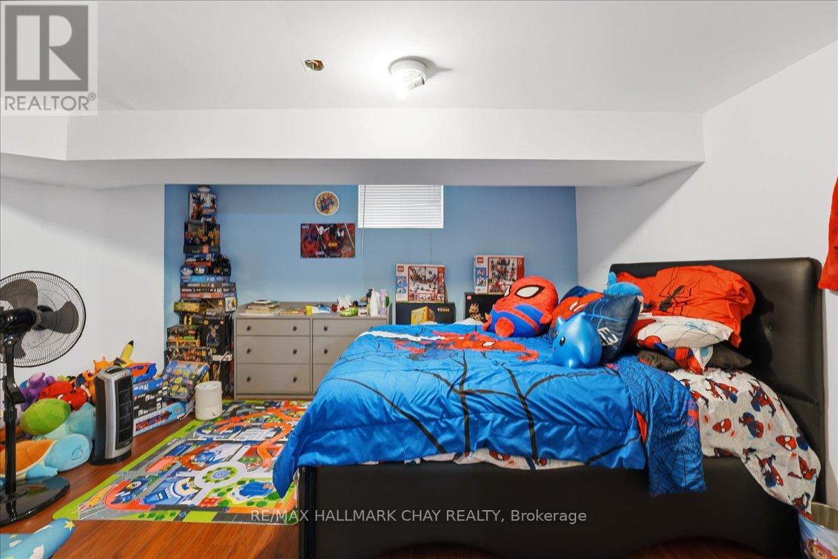 102 Esther Drive, Barrie, Ontario  L4N 0V8 - Photo 36 - S12968614