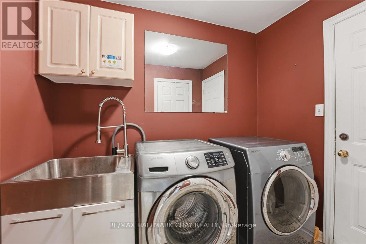 102 Esther Drive, Barrie, Ontario  L4N 0V8 - Photo 7 - S12968614