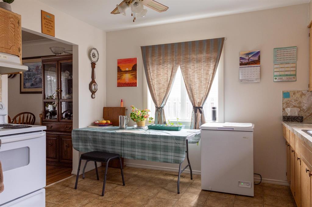 390 Giesbrecht Street, Steinbach, Manitoba  R5G 2C8 - Photo 6 - 202606496