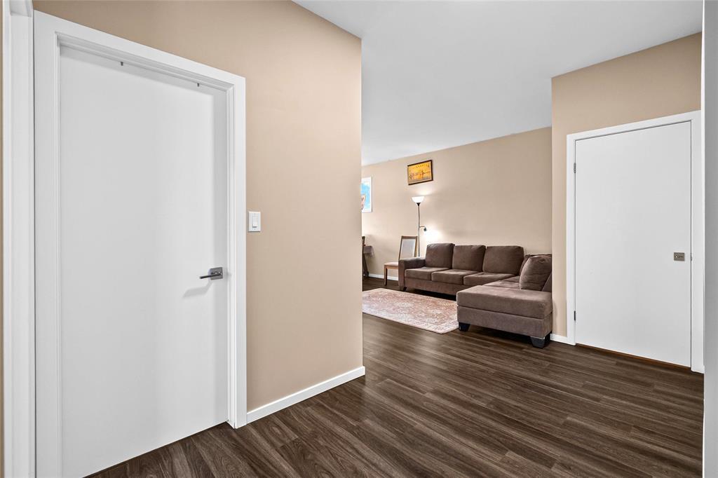 337 Purvis Boulevard, Selkirk, Manitoba  R1A 4N5 - Photo 3 - 202606639