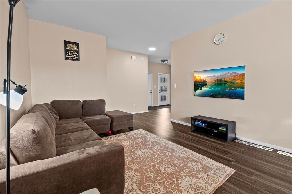 337 Purvis Boulevard, Selkirk, Manitoba  R1A 4N5 - Photo 6 - 202606639