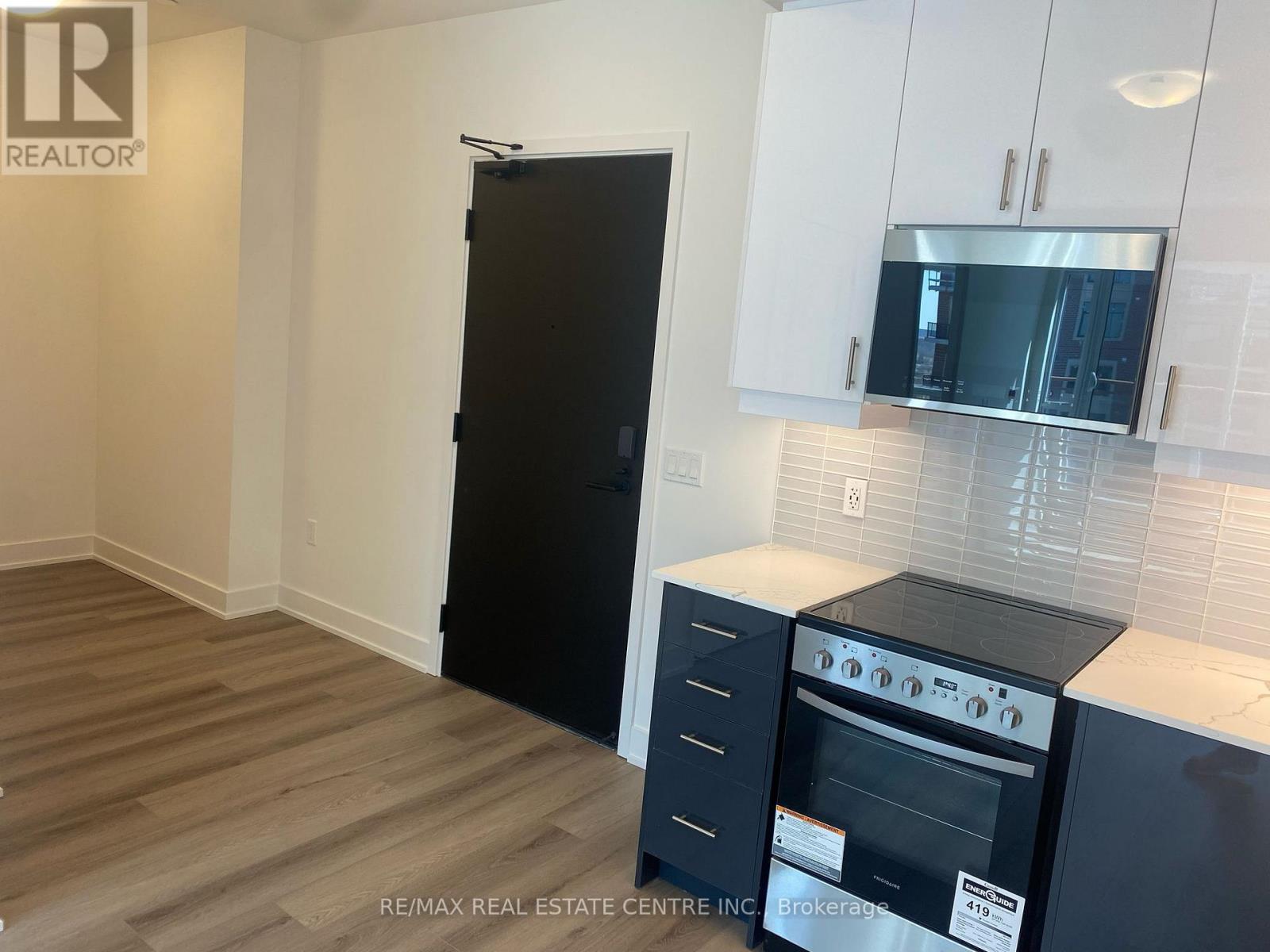 808 - 2333 Khalsa Gate, Oakville, Ontario  L6M 0X7 - Photo 4 - W12968598