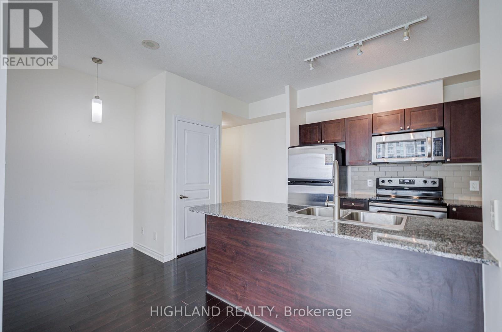 2609 - 3525 Kariya Drive, Mississauga, Ontario  L5B 0C2 - Photo 8 - W12968624