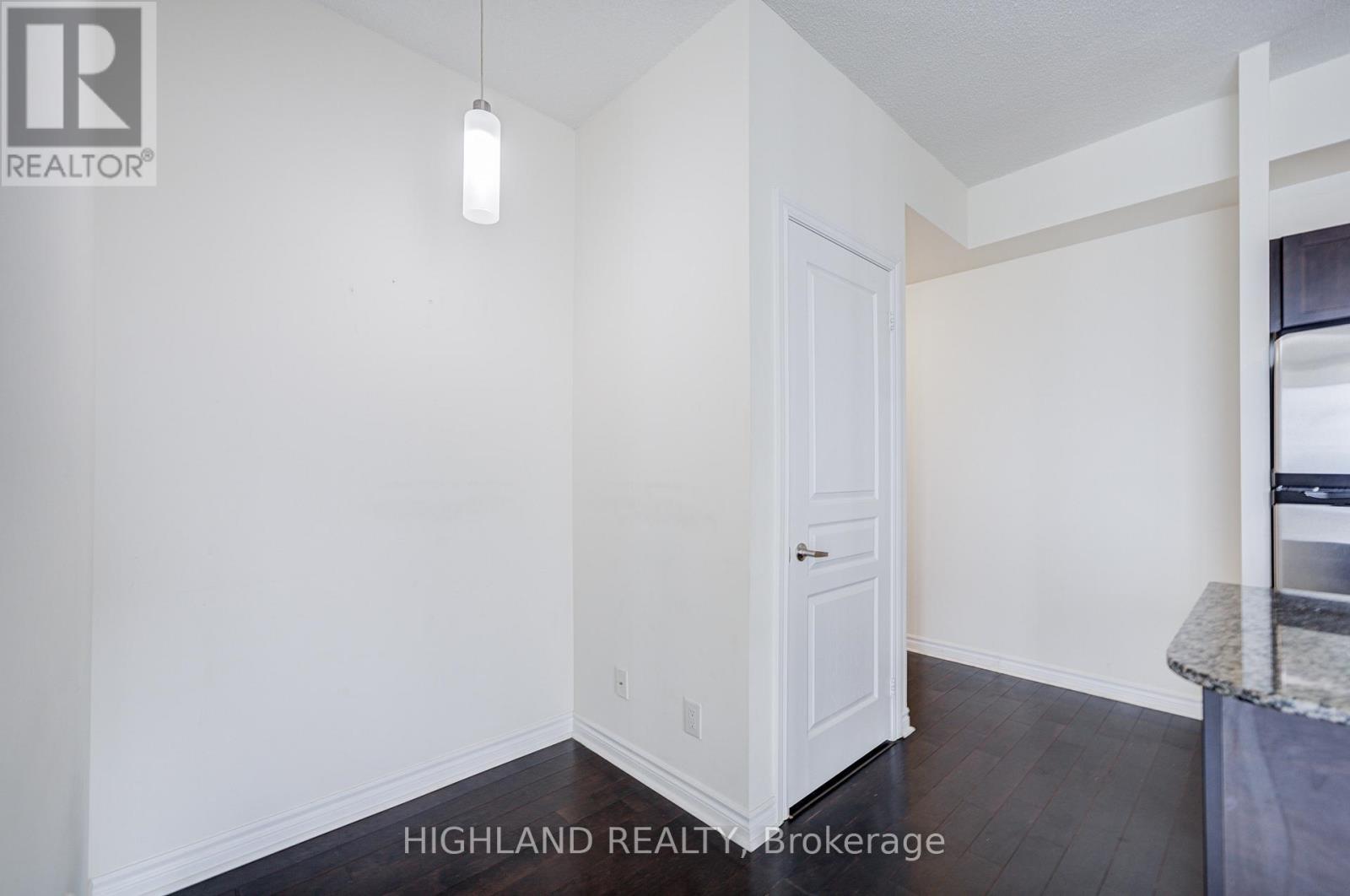 2609 - 3525 Kariya Drive, Mississauga, Ontario  L5B 0C2 - Photo 9 - W12968624