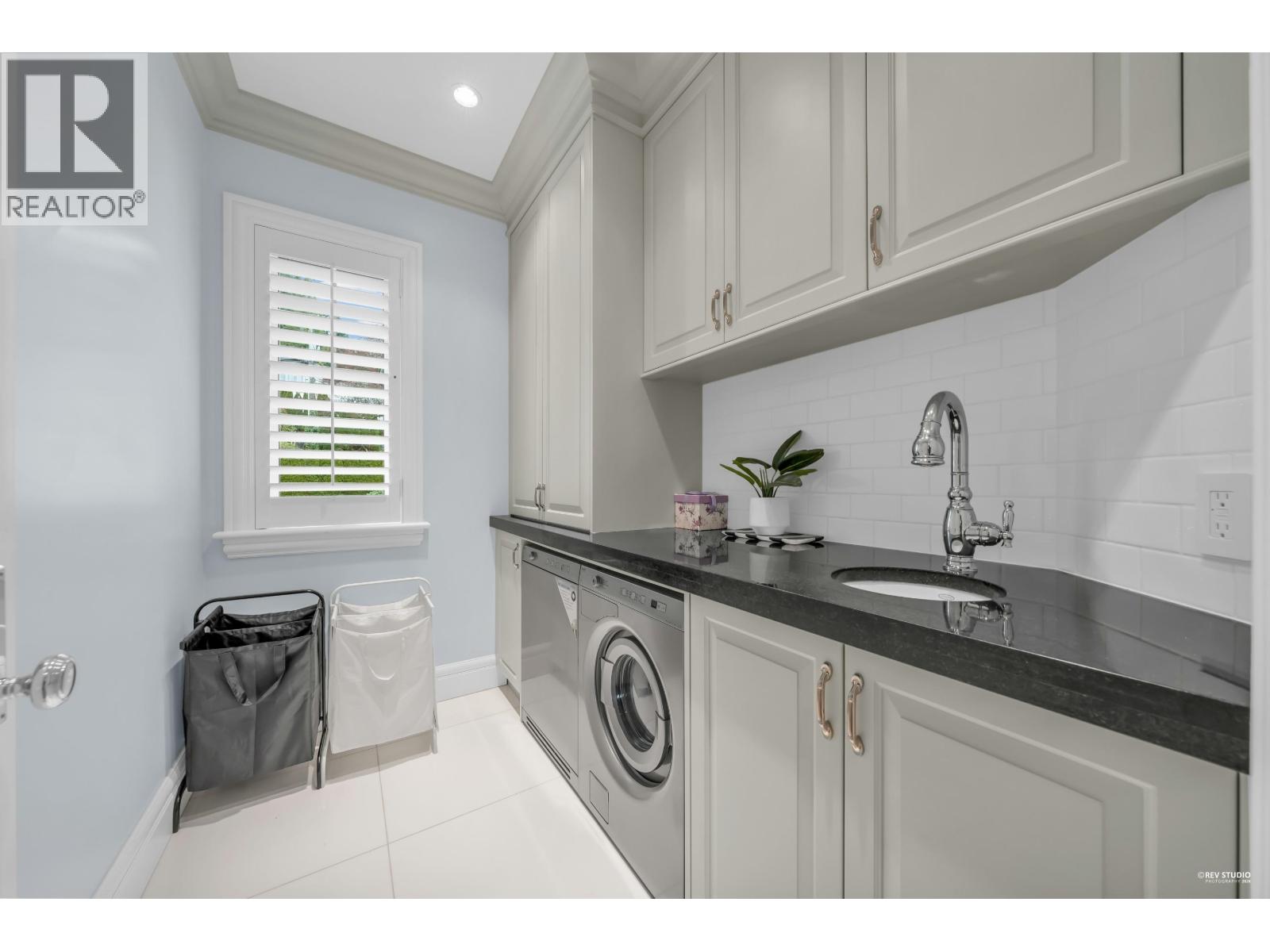 2913 Altamont Crescent, West Vancouver, British Columbia  V7V 3B9 - Photo 31 - R3107612