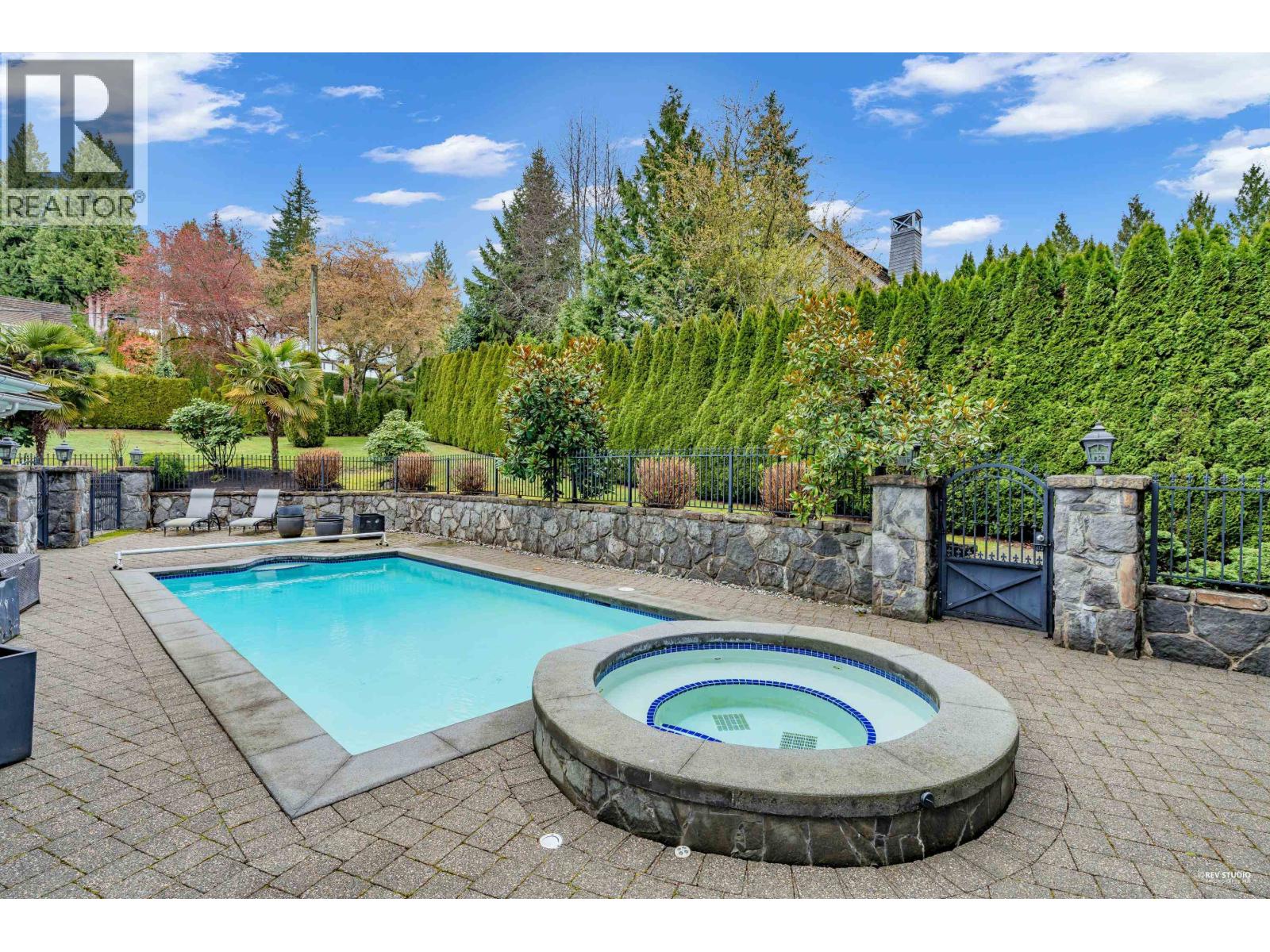 2913 Altamont Crescent, West Vancouver, British Columbia  V7V 3B9 - Photo 8 - R3107612