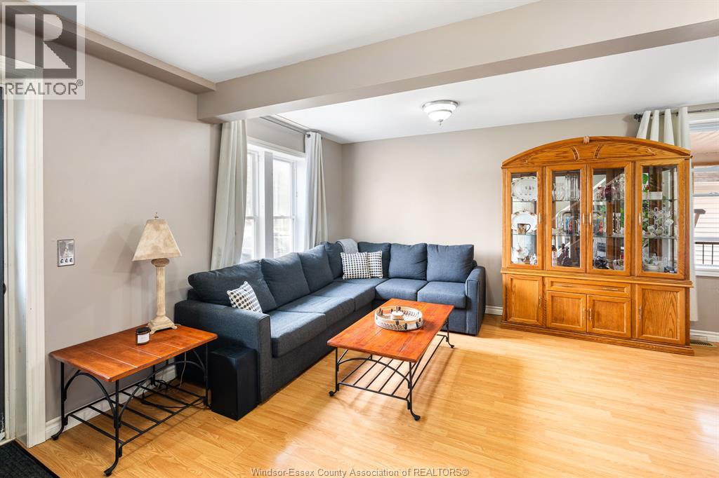 198 Raleigh, Chatham, Ontario  N7M 2N7 - Photo 4 - 26007363