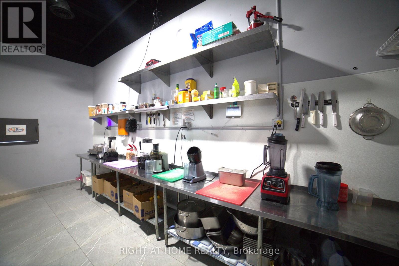 6 - 3450 Platinum Drive, Mississauga, Ontario  L5M 2S4 - Photo 10 - W12662168