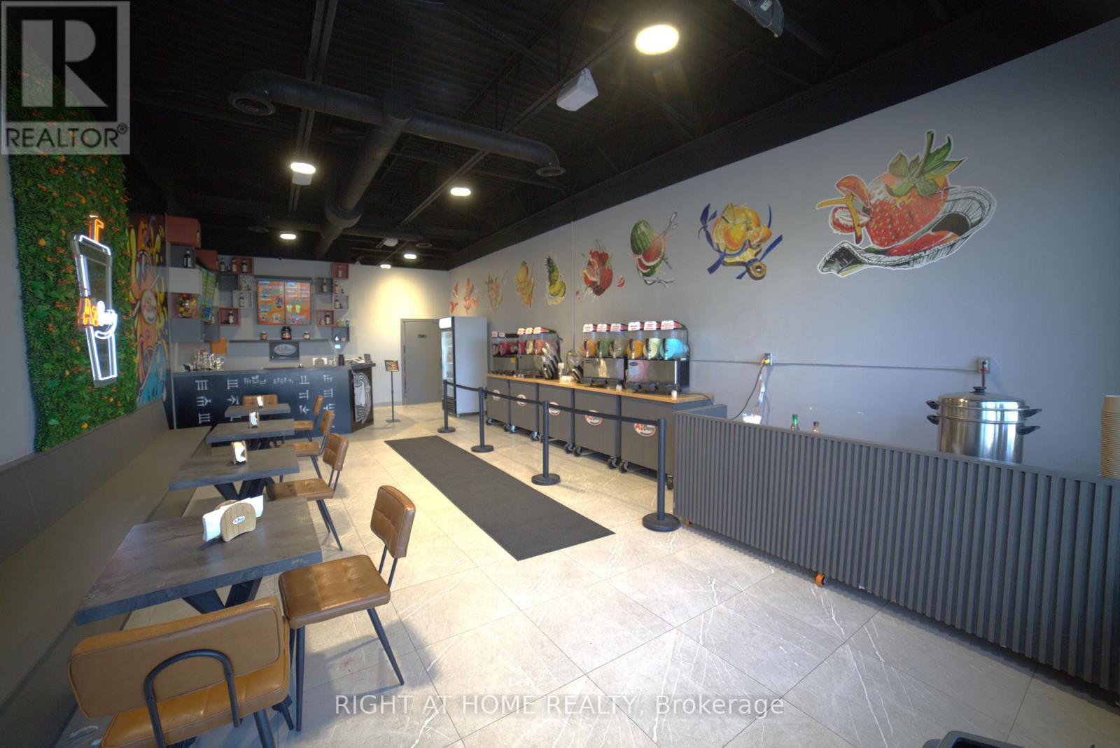 6 - 3450 Platinum Drive, Mississauga, Ontario  L5M 2S4 - Photo 2 - W12662168