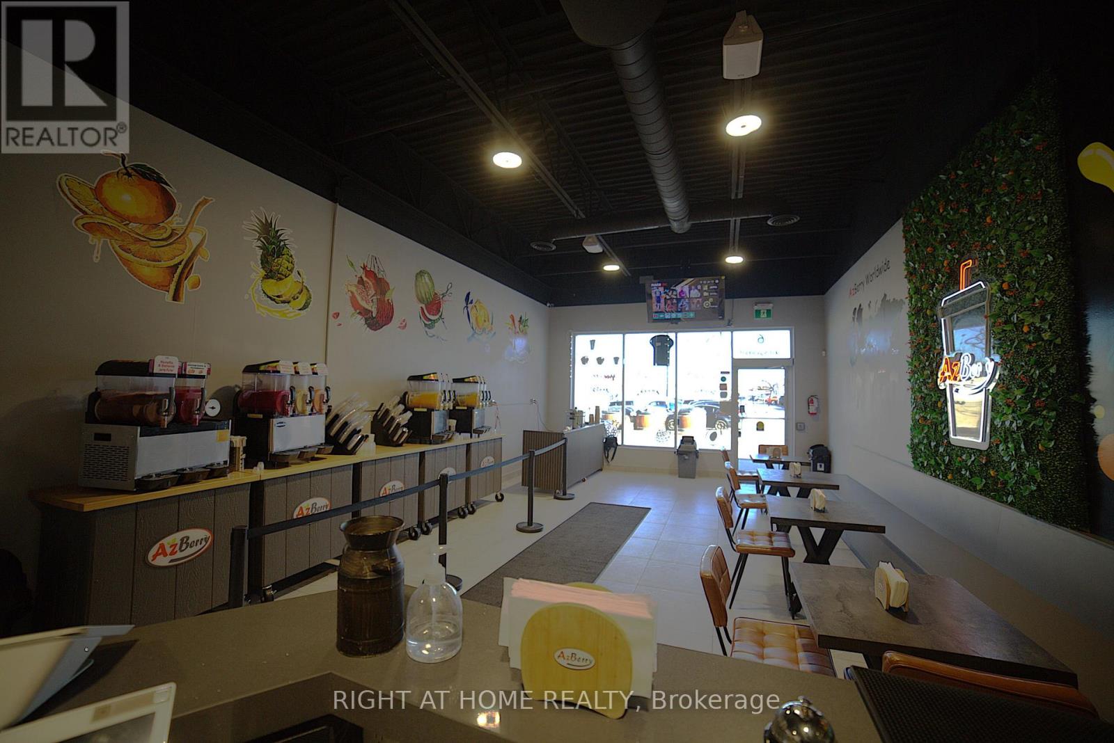 6 - 3450 Platinum Drive, Mississauga, Ontario  L5M 2S4 - Photo 6 - W12662168