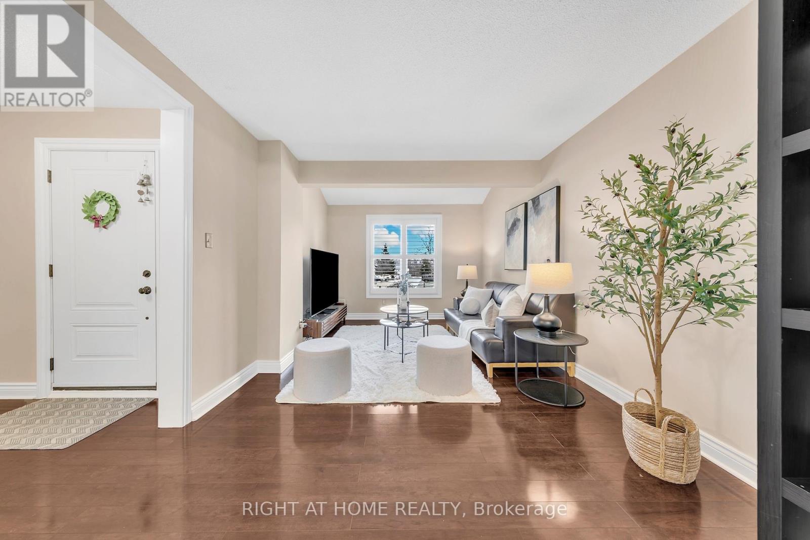 17 - 1580 LANCASTER DRIVE, Oakville, Ontario