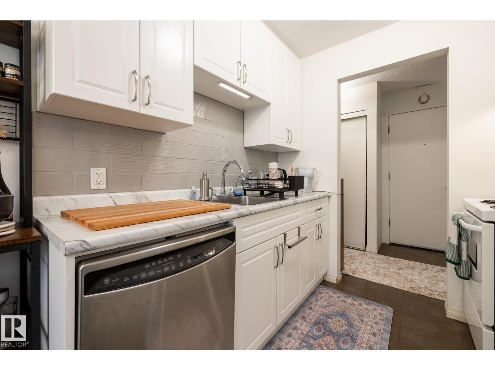 #307 5730 Riverbend Rd Nw, Edmonton, Alberta  T6H 4T4 - Photo 20 - E4471833