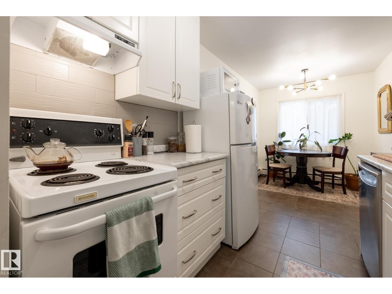 #307 5730 Riverbend Rd Nw, Edmonton, Alberta  T6H 4T4 - Photo 18 - E4471833