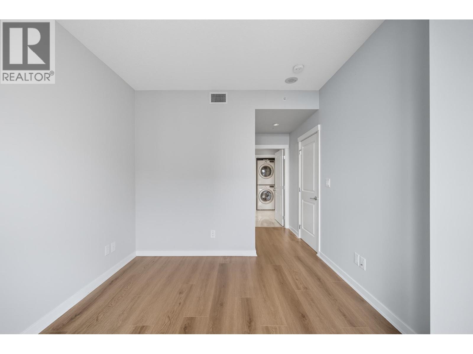 Listing Picture 27 of 34 : 1906 5628 BIRNEY AVENUE, Vancouver / 溫哥華 - 魯藝地產 Yvonne Lu Group - MLS Medallion Club Member