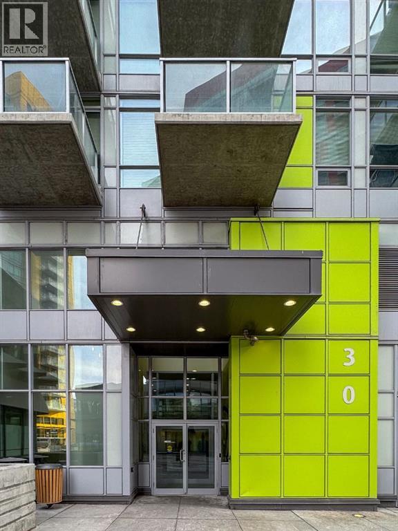 605, 30 Brentwood Common Nw, Calgary, Alberta  T2L 2L8 - Photo 3 - A2290722