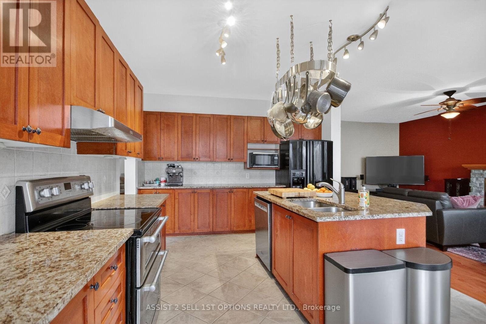 7 Branchwood Street, Ottawa, Ontario  K2G 6X9 - Photo 15 - X12968640