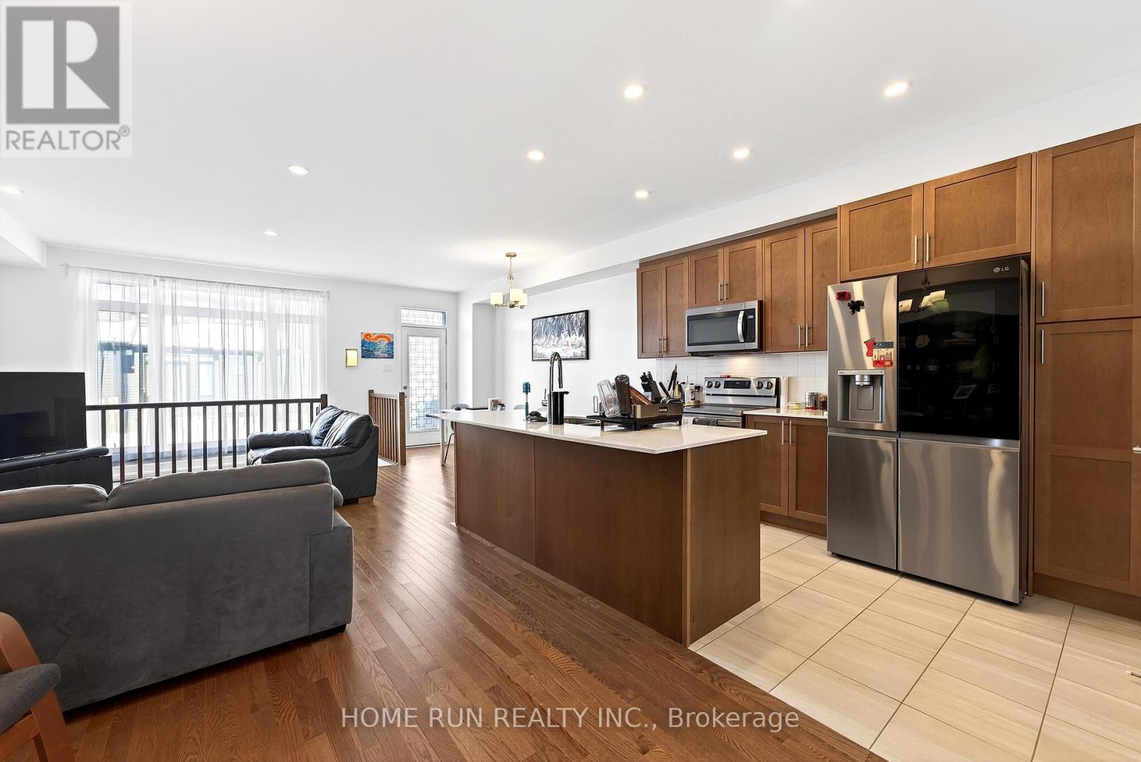 2071 Allegrini Terrace, Ottawa, Ontario  K2S 2S1 - Photo 7 - X12968648