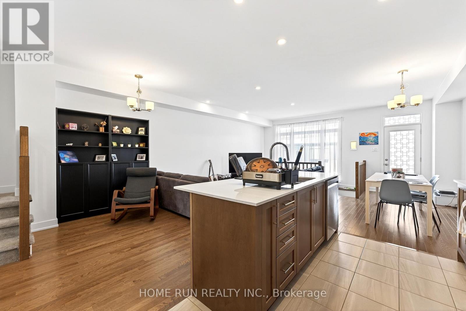 2071 Allegrini Terrace, Ottawa, Ontario  K2S 2S1 - Photo 8 - X12968648