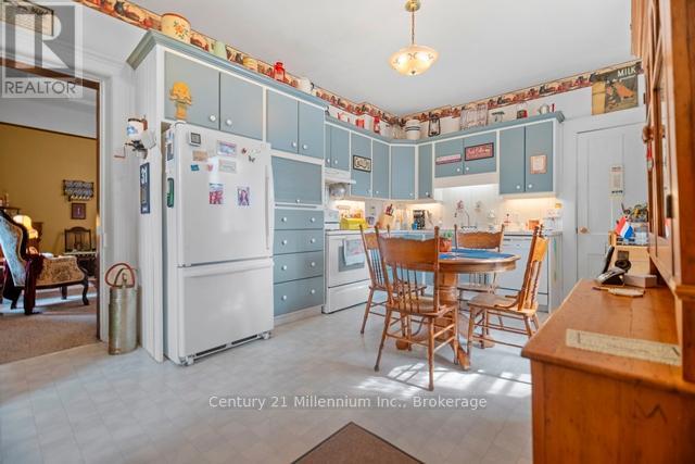 1 Jessie Street, Huron-Kinloss, Ontario  N0G 2R0 - Photo 21 - X12968646