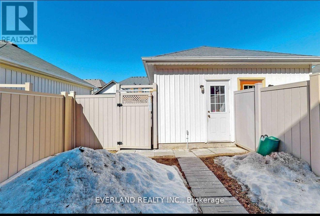 806 Castlemore Avenue, Markham, Ontario  L6E 1P2 - Photo 16 - N12968642