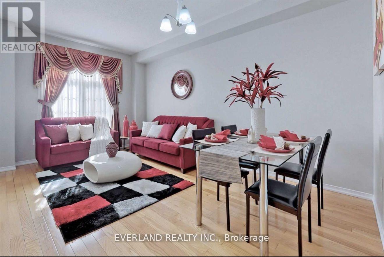 806 Castlemore Avenue, Markham, Ontario  L6E 1P2 - Photo 2 - N12968642