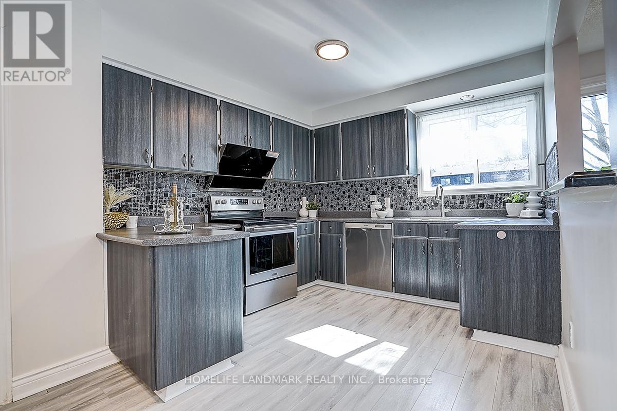 40 Henderson Drive, Aurora, Ontario  L4G 3L2 - Photo 15 - N12968650