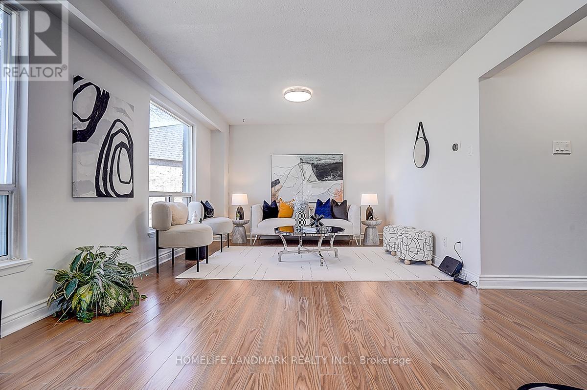 40 Henderson Drive, Aurora, Ontario  L4G 3L2 - Photo 19 - N12968650