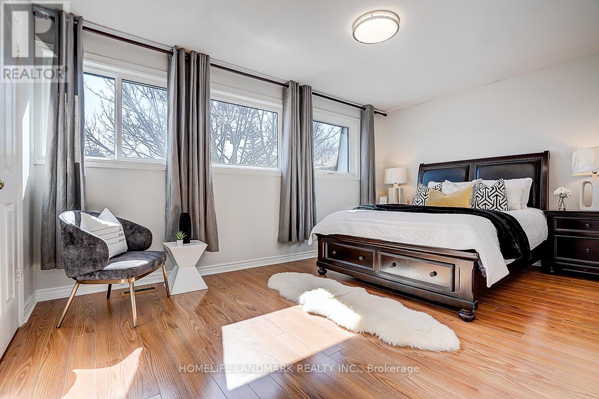 40 Henderson Drive, Aurora, Ontario  L4G 3L2 - Photo 25 - N12968650