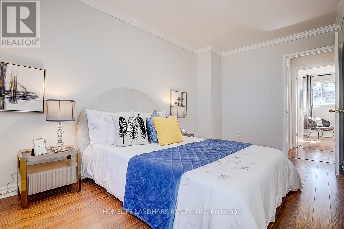 40 Henderson Drive, Aurora, Ontario  L4G 3L2 - Photo 26 - N12968650