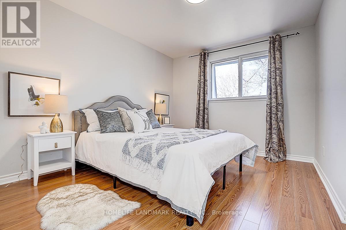 40 Henderson Drive, Aurora, Ontario  L4G 3L2 - Photo 27 - N12968650