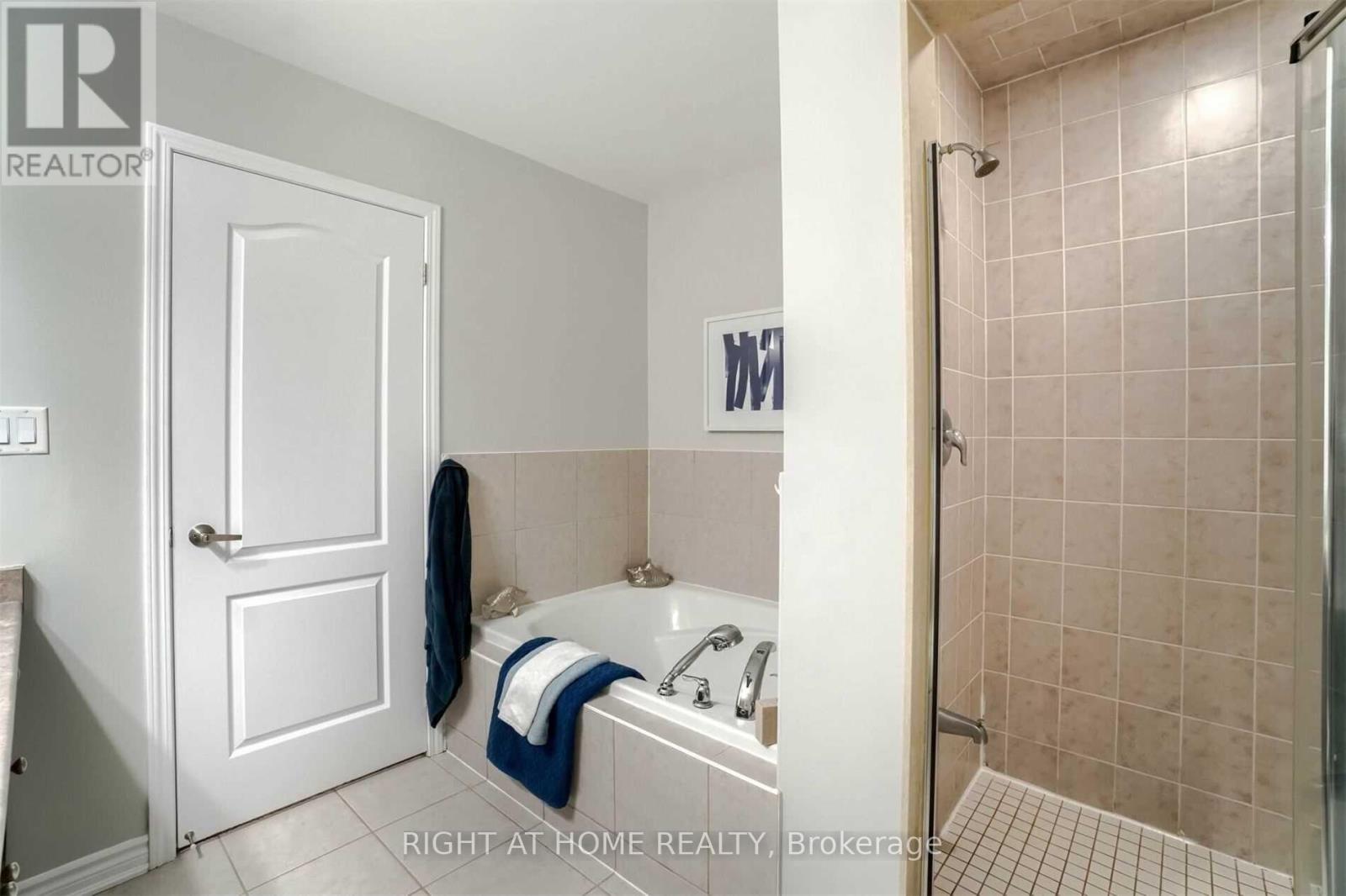 1230 Biason Circle, Milton, Ontario  L9T 8S8 - Photo 14 - W12964632