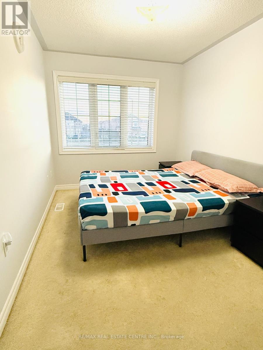 47 Crumlin Crescent, Brampton, Ontario  L6X 0Y3 - Photo 10 - W12968630