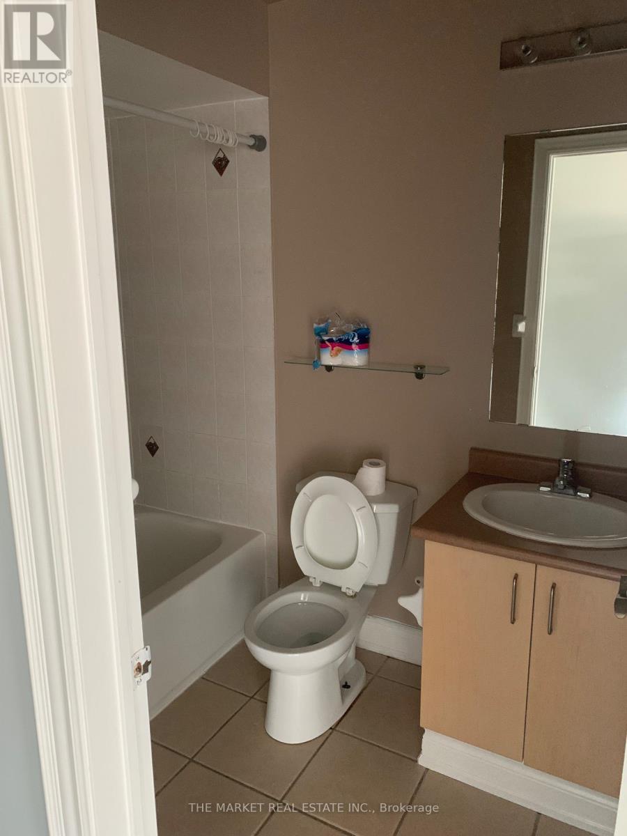 54 Tarragona Boulevard, Toronto, Ontario  M6N 5C4 - Photo 10 - W12968632