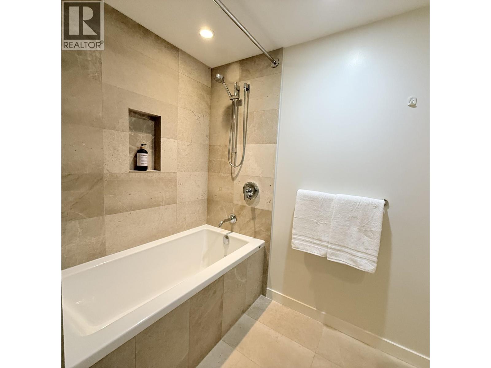 1401 112 E 13th Street, North Vancouver, British Columbia V7L 0E4 - Photo 12 - R3107535