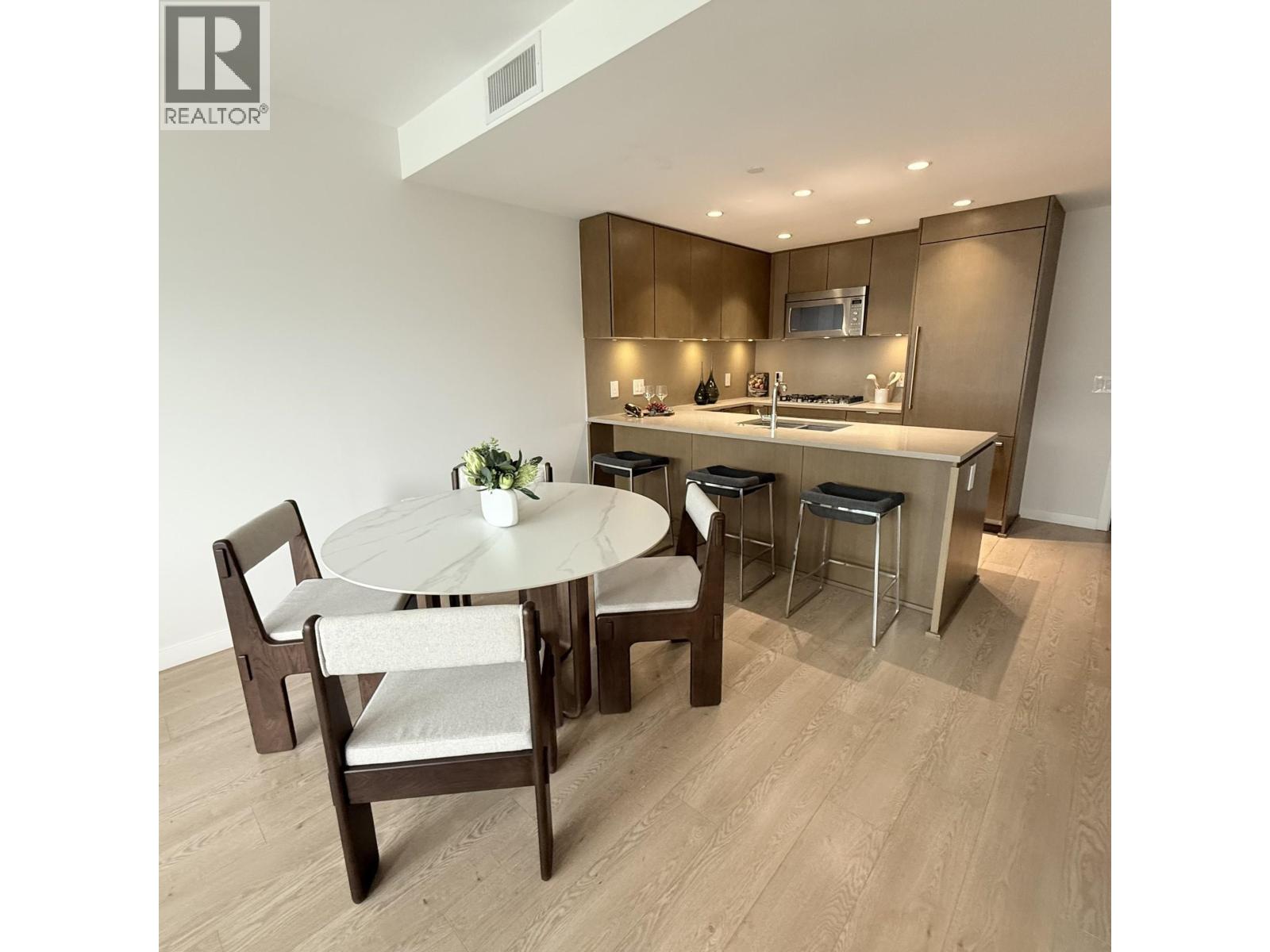 1401 112 E 13th Street, North Vancouver, British Columbia V7L 0E4 - Photo 8 - R3107535