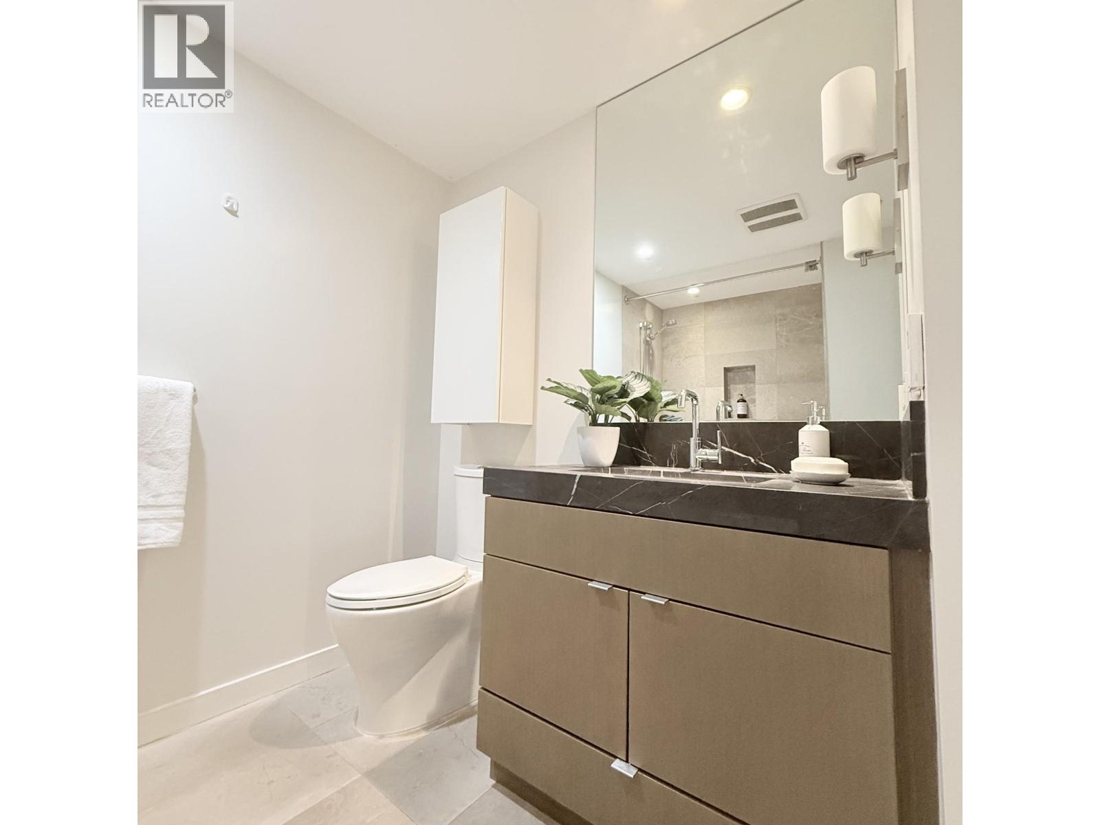 1401 112 E 13th Street, North Vancouver, British Columbia V7L 0E4 - Photo 11 - R3107535