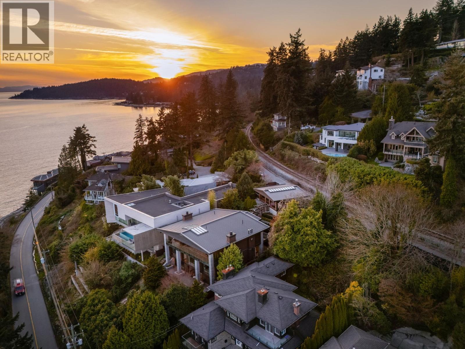 3673 Sunset Lane, West Vancouver, British Columbia  V7V 0A9 - Photo 17 - R3107349