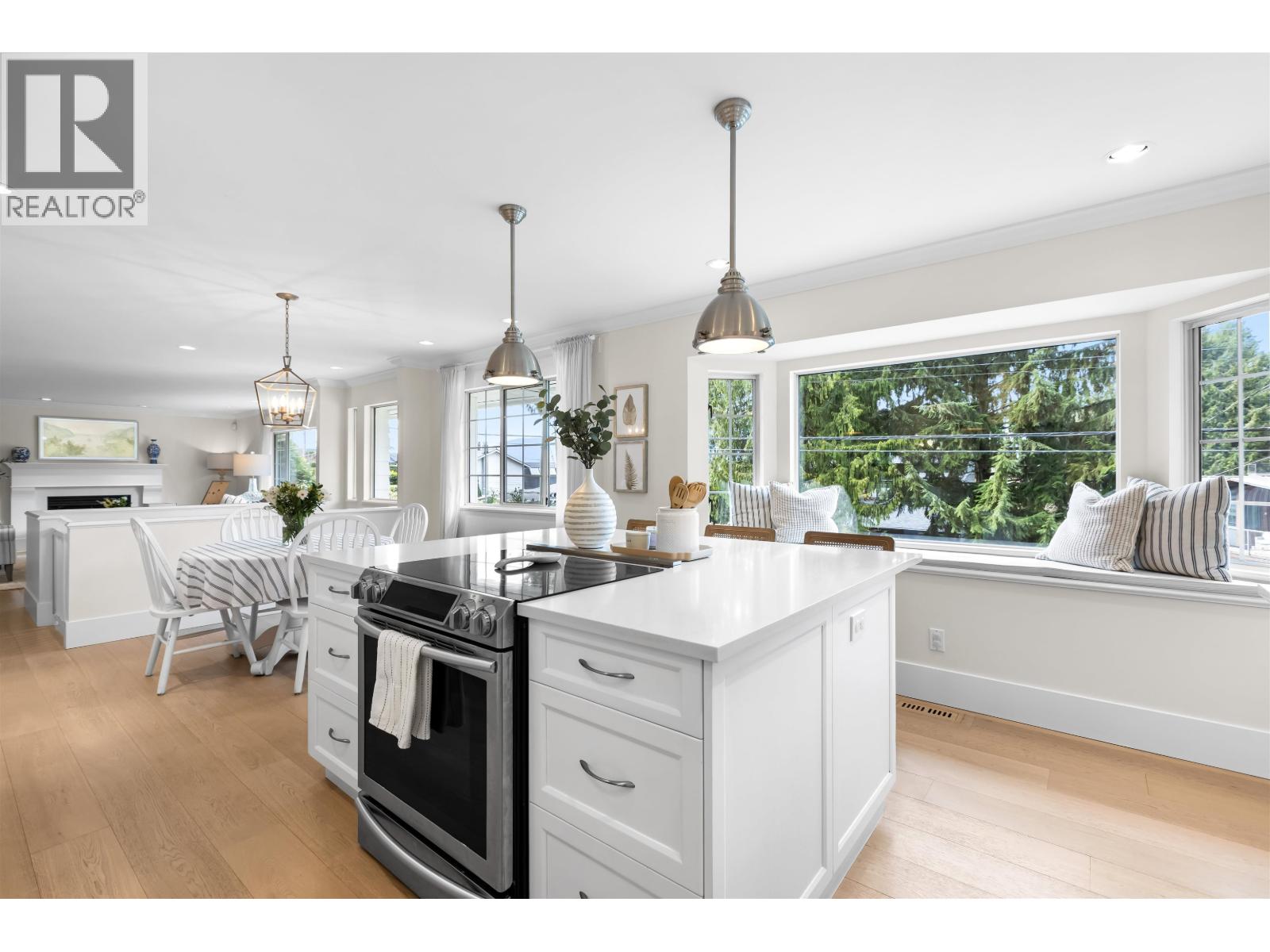 6364 Nelson Avenue, West Vancouver, British Columbia  V7W 2A4 - Photo 13 - R3107687