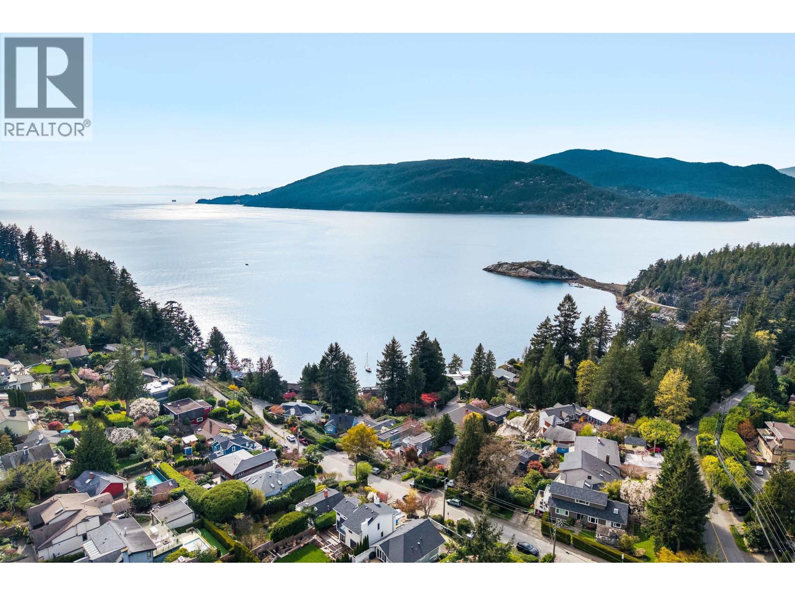 6364 Nelson Avenue, West Vancouver, British Columbia  V7W 2A4 - Photo 39 - R3107687